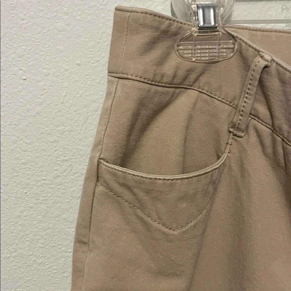 Eddie Bauer comfortable khaki
